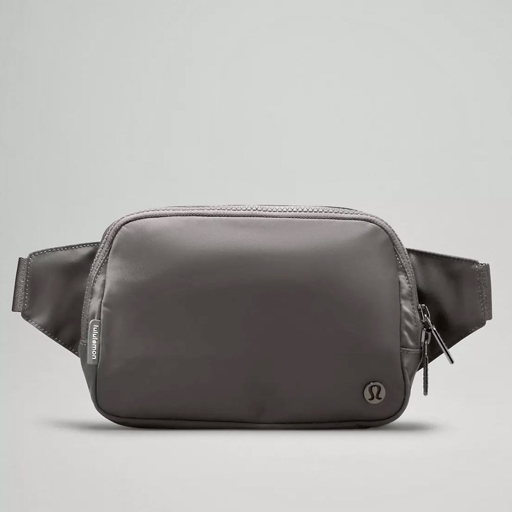 COPY - 2L Lululemon Everywhere Belt Bag (large)